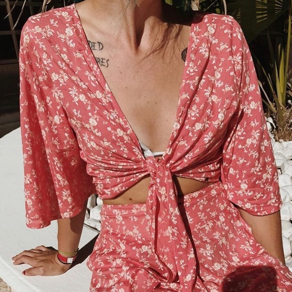 Billabong set - Picture 1 of 2